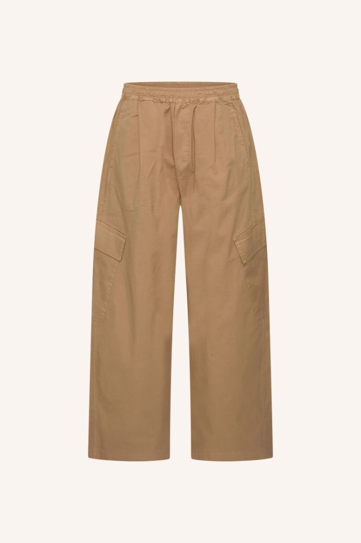 matcha pants camel
