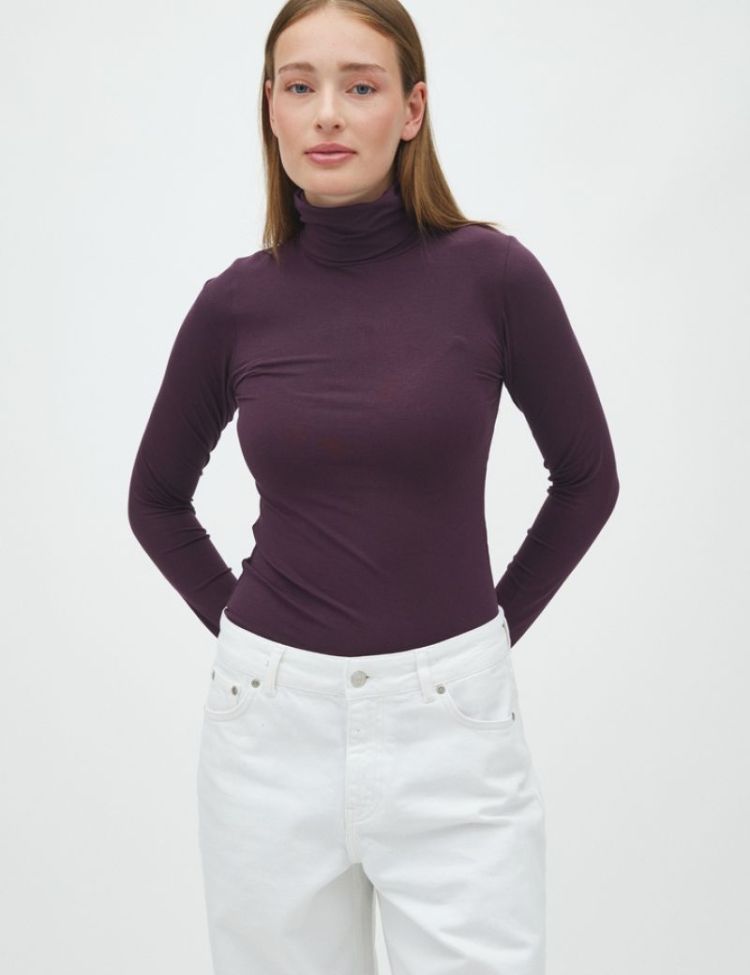Ina, GG, Basic deep purple